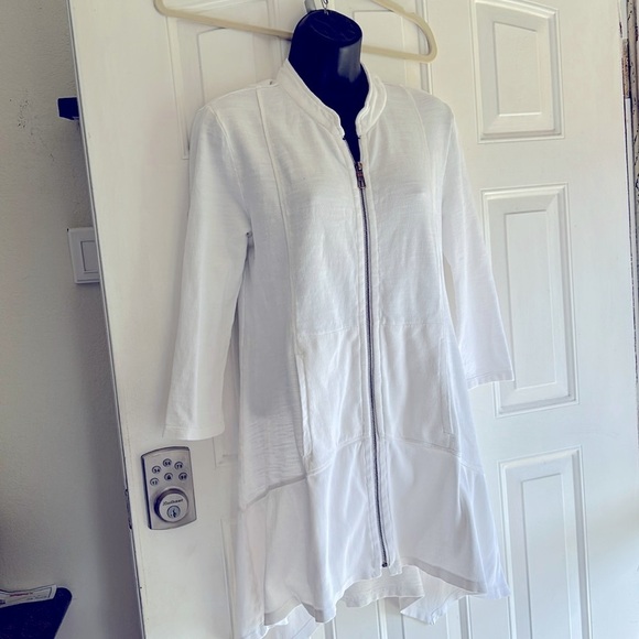 XCVI Tops - XCVI BRAND TUNIC STYLE OPEN FRONT TOP SIZE SMALL